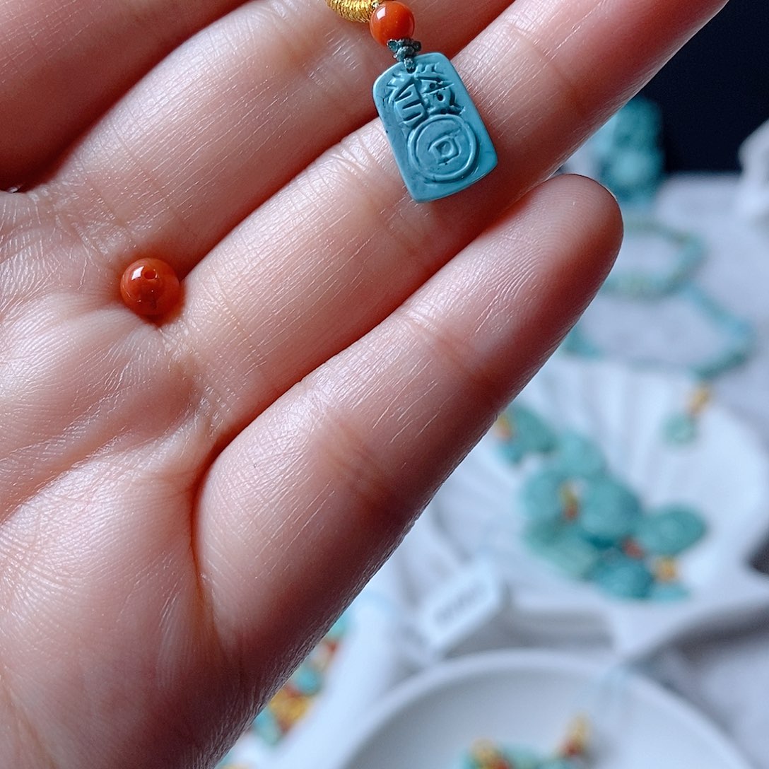 南红玛瑙颈饰未镶嵌