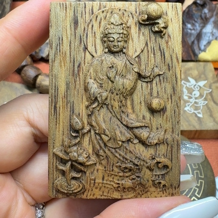 大叶紫檀（黑酸枝木类）