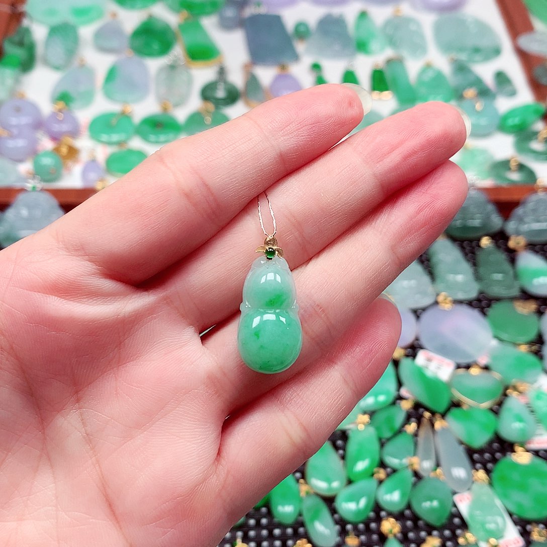 吊坠(不含链)18K金镶嵌翡翠