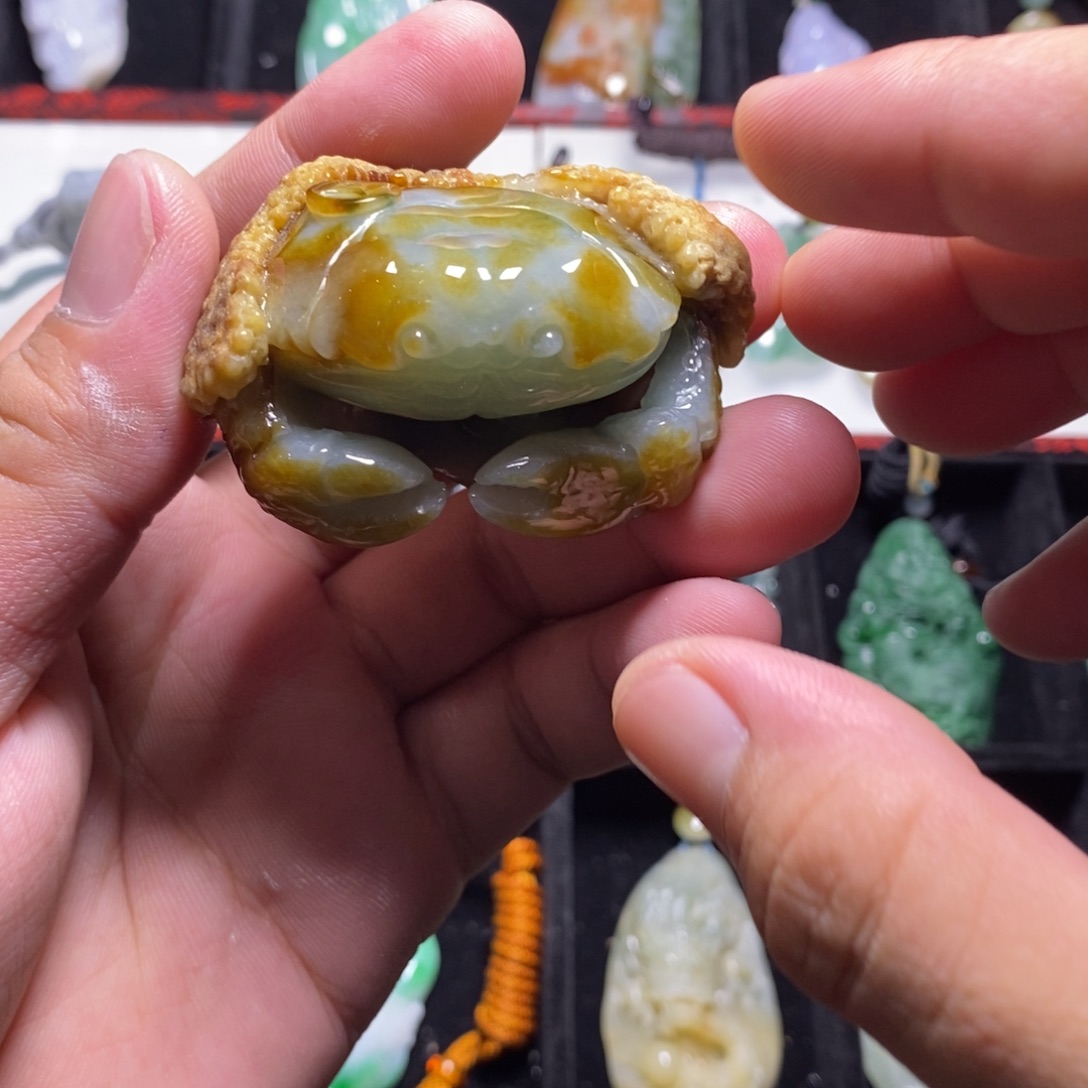 颈饰未镶嵌翡翠挂件