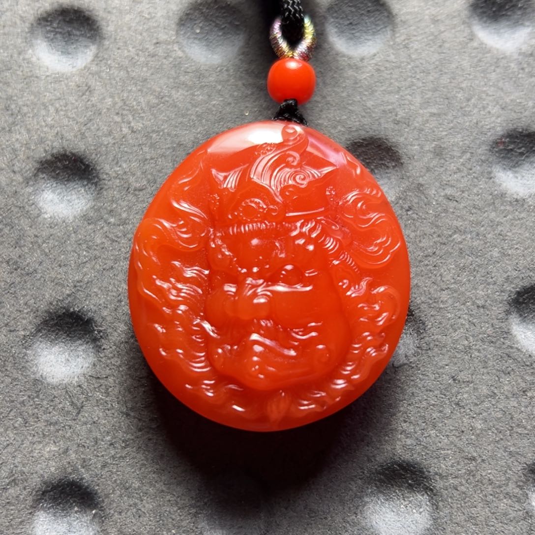 南红玛瑙杨柳滴水洞料财宝天王南红挂件未镶嵌