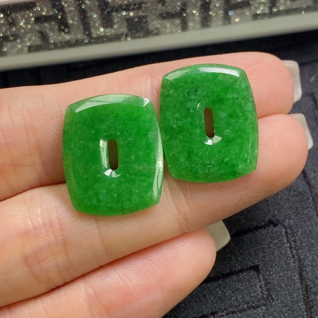 翡翠未镶嵌耳饰满色方糖