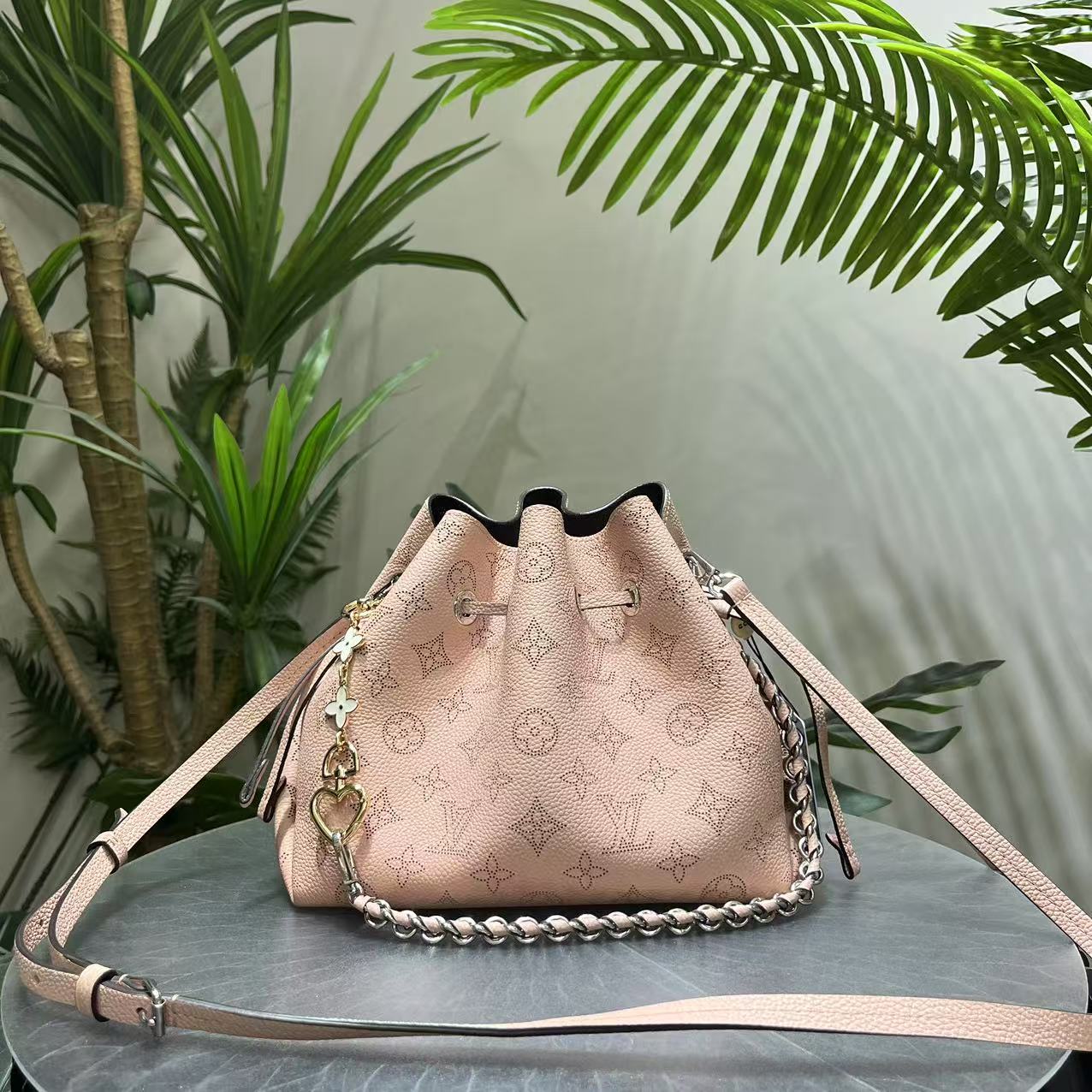 95新 LouisVuitton/路易威登 月光女神芯片无子袋单肩包44878043