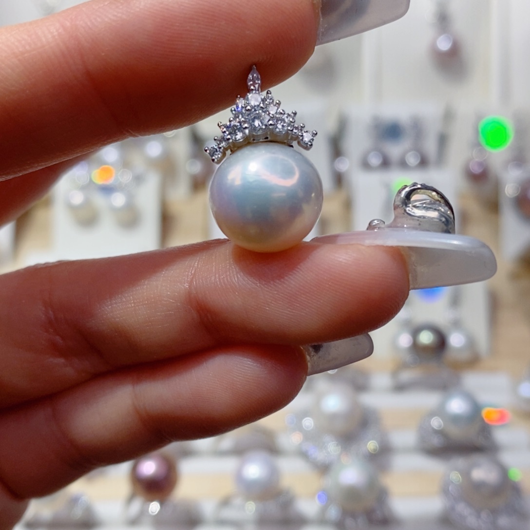 淡水珍珠吊坠(赠链)合金