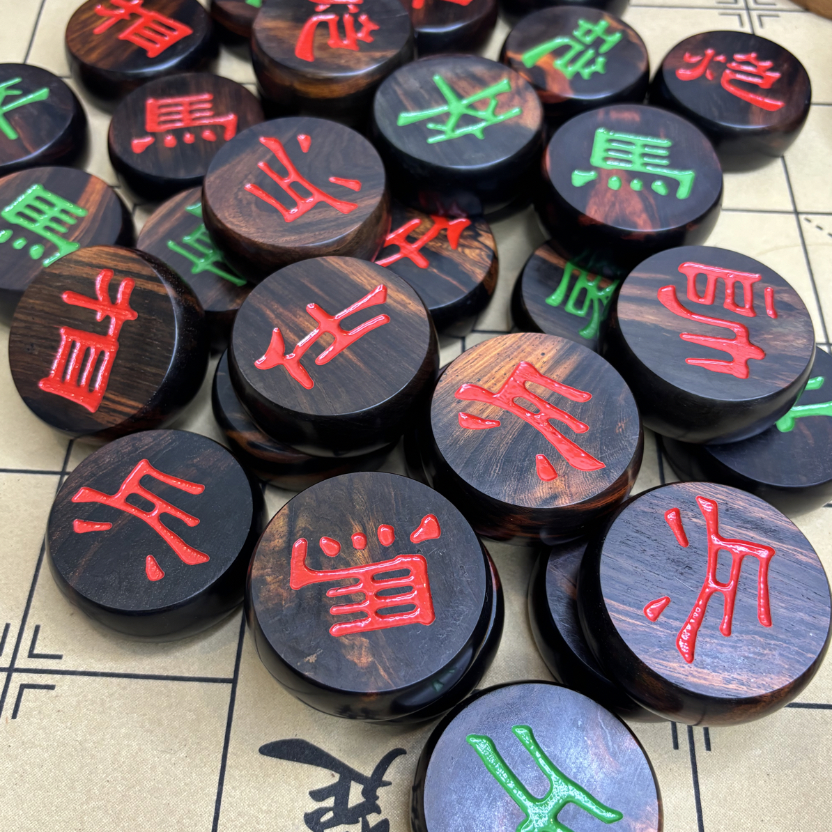 高档大红酸枝黑飘红将军体红绿实木中国象棋适合成人送礼自用佳品