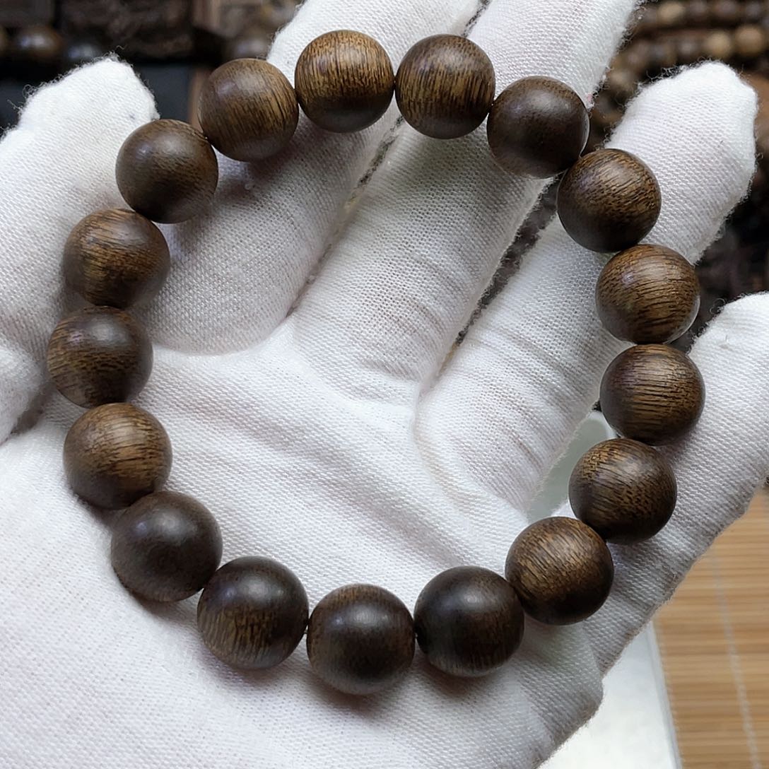 沉香手串@*子芽庄黄奇