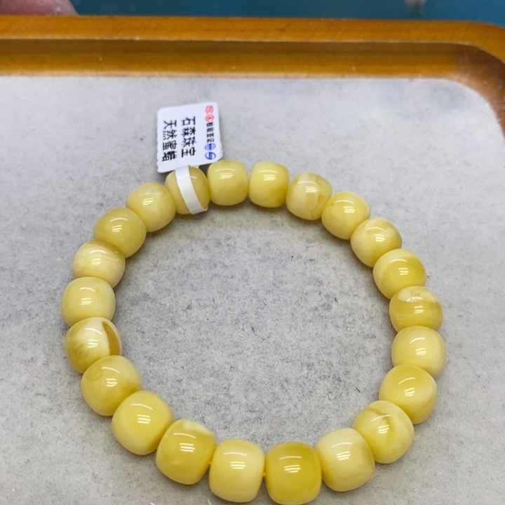 蜜蜡裸石未镶嵌手串