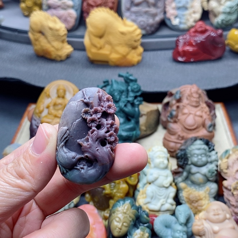 【闪购商品】定制石英质玉吊坠未镶嵌