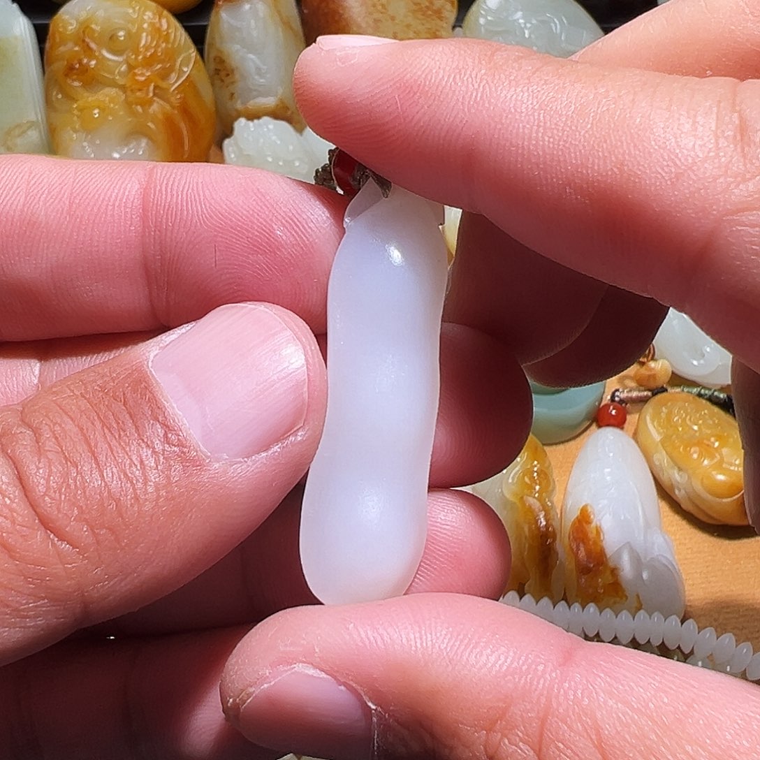 和田玉颈饰未镶嵌