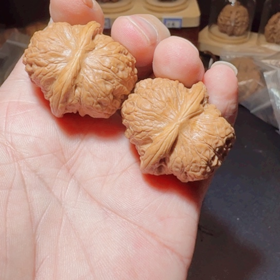 文玩核桃把件血麒麟37