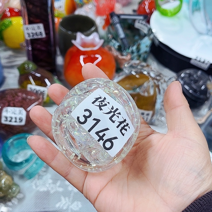 家悦琉璃花瓶摆件