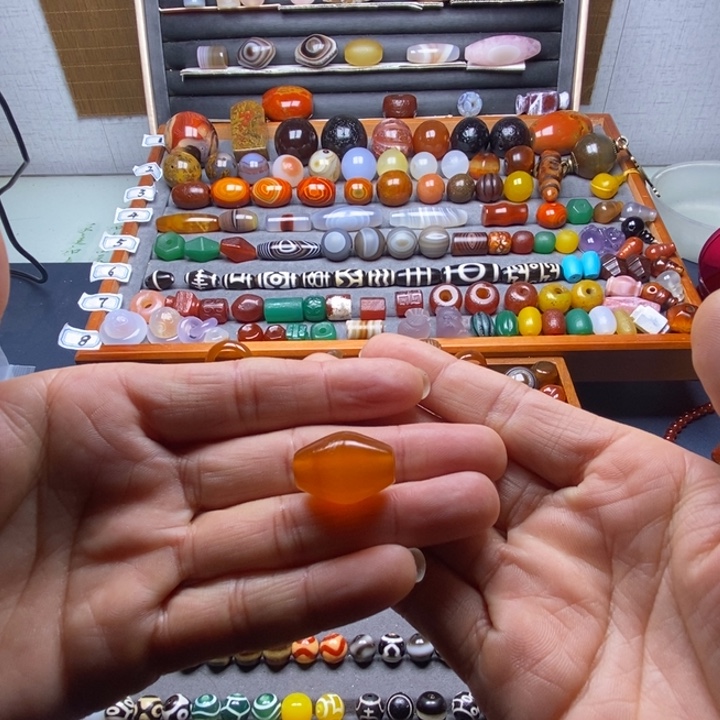 玛瑙/玉髓未镶嵌巴西玛瑙饰品桶珠