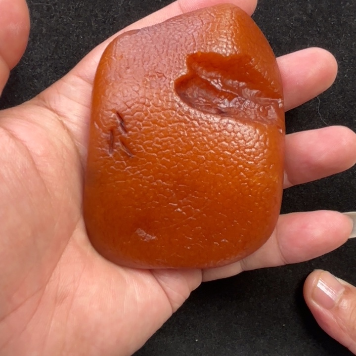 蜜蜡未镶嵌珠宝奇石