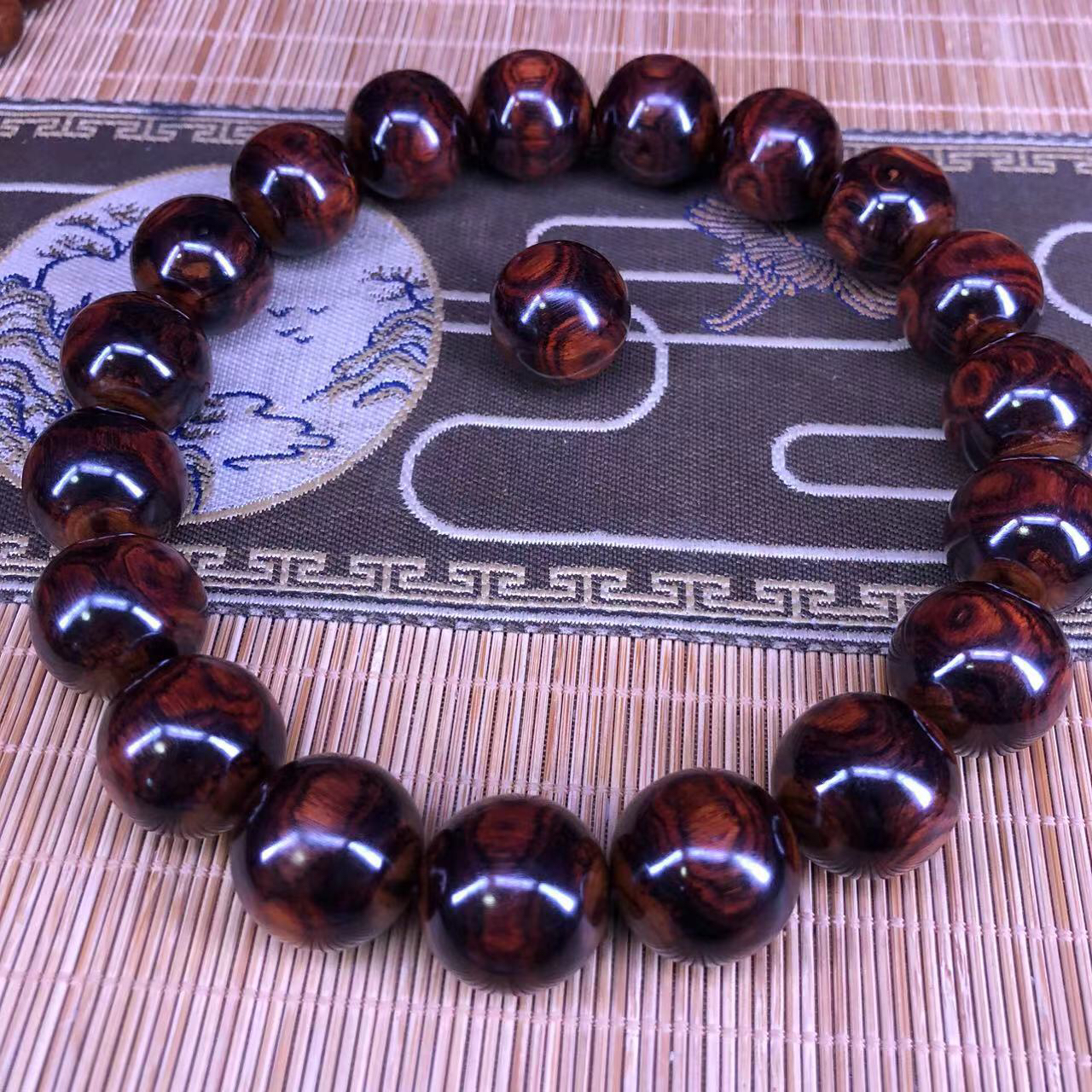 海南黄花梨紫油梨老料双面鬼脸X纹2.4 （19+1）高品手持可拆成2手串