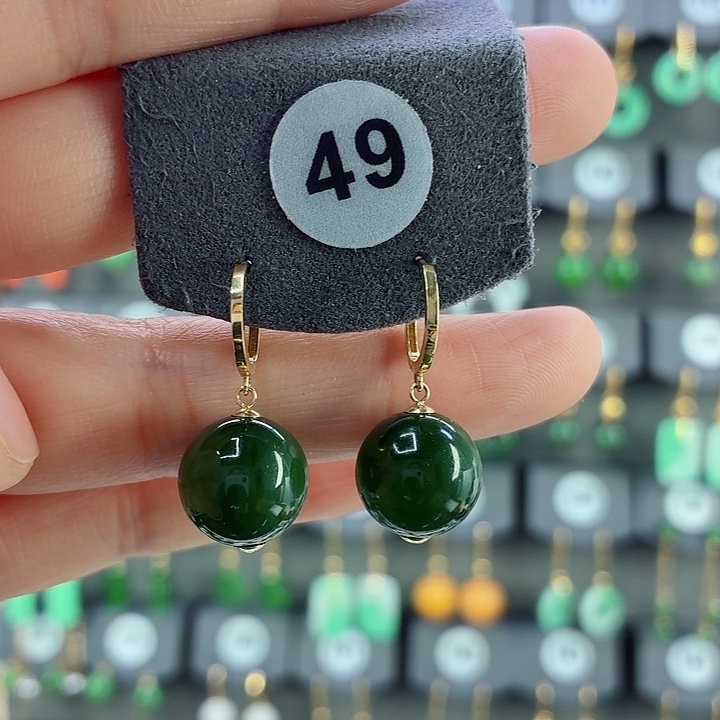 和田玉18K金镶嵌耳饰