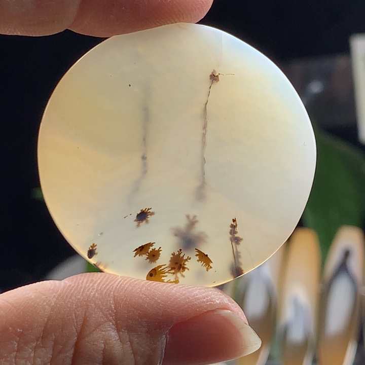 玛瑙/玉髓颈饰未镶嵌100