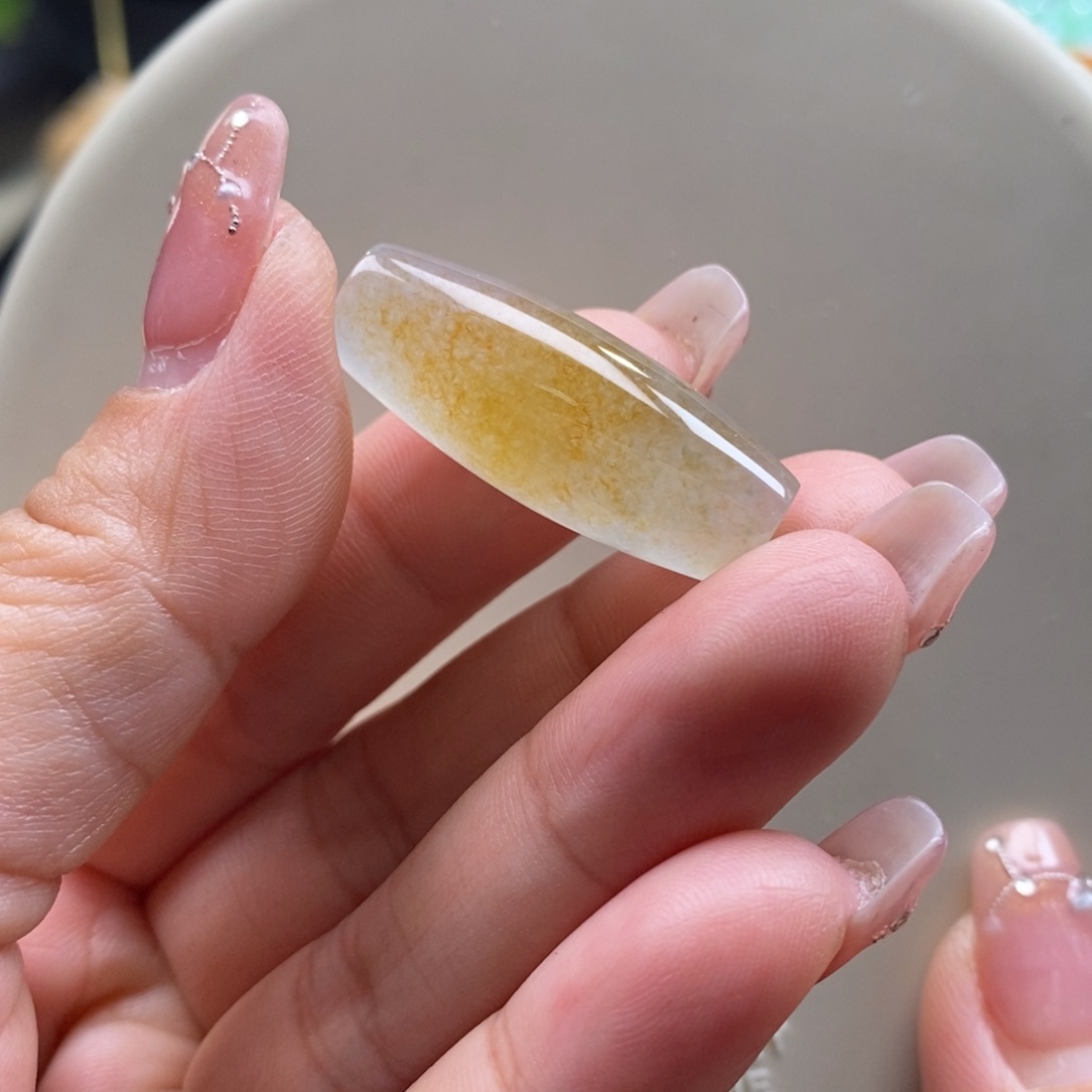 翡翠吊坠(不含链)未镶嵌翡翠冰飘黄橄榄珠