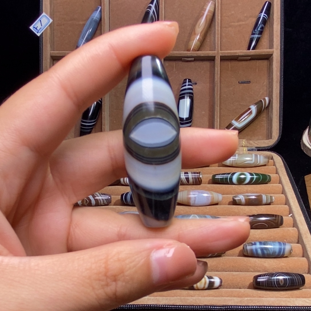 会***头玛瑙/玉髓未镶嵌颈饰