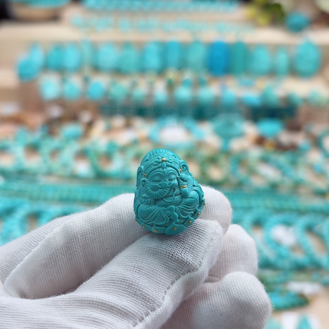 绿松石未镶嵌珠宝奇石