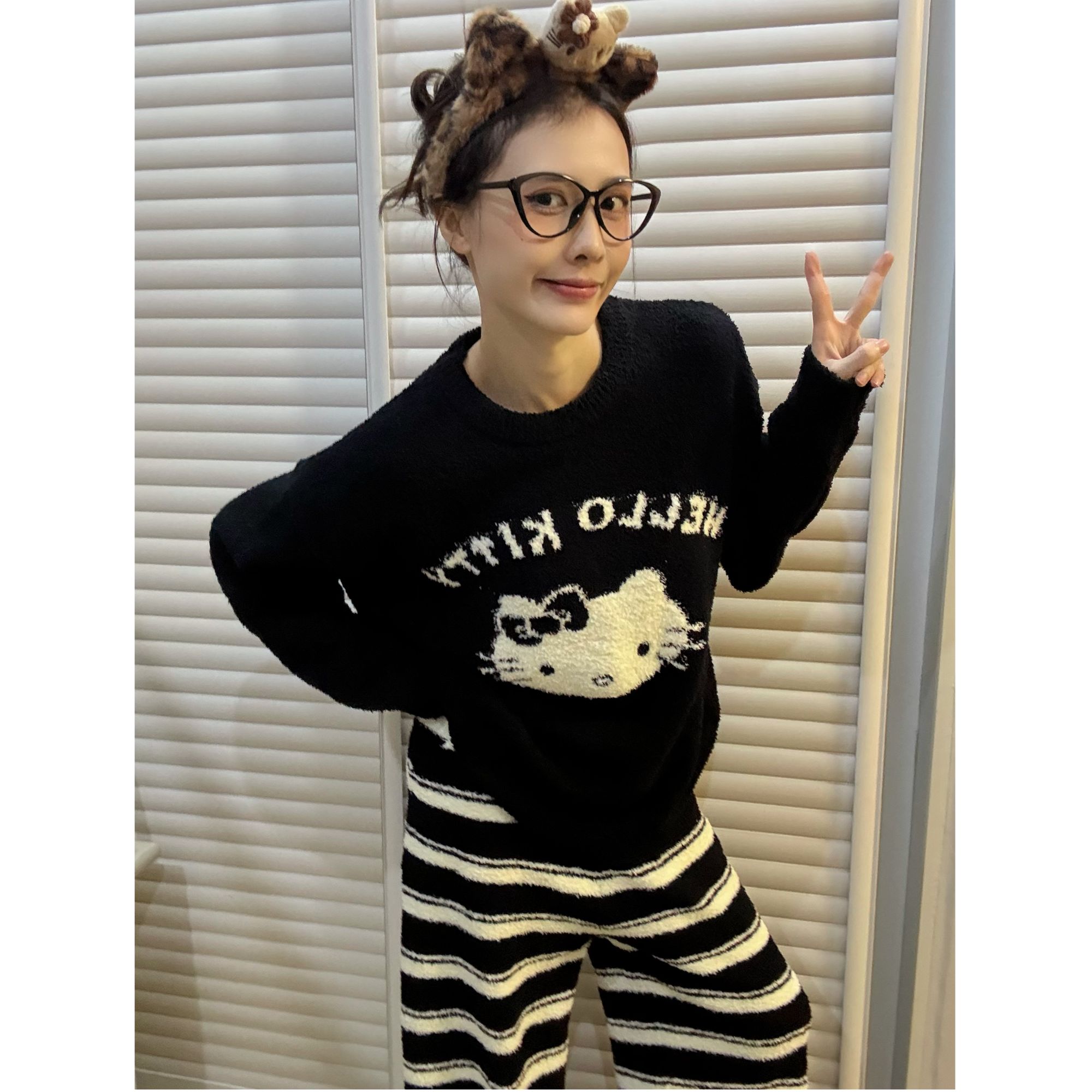 可爱KT睡衣女慵懒风秋冬季新款宽松加绒半边保暖家居服两件套