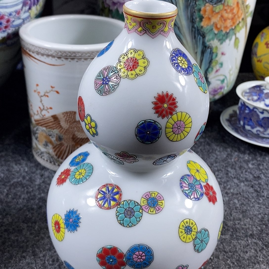 手工手绘陶瓷摆件工艺品