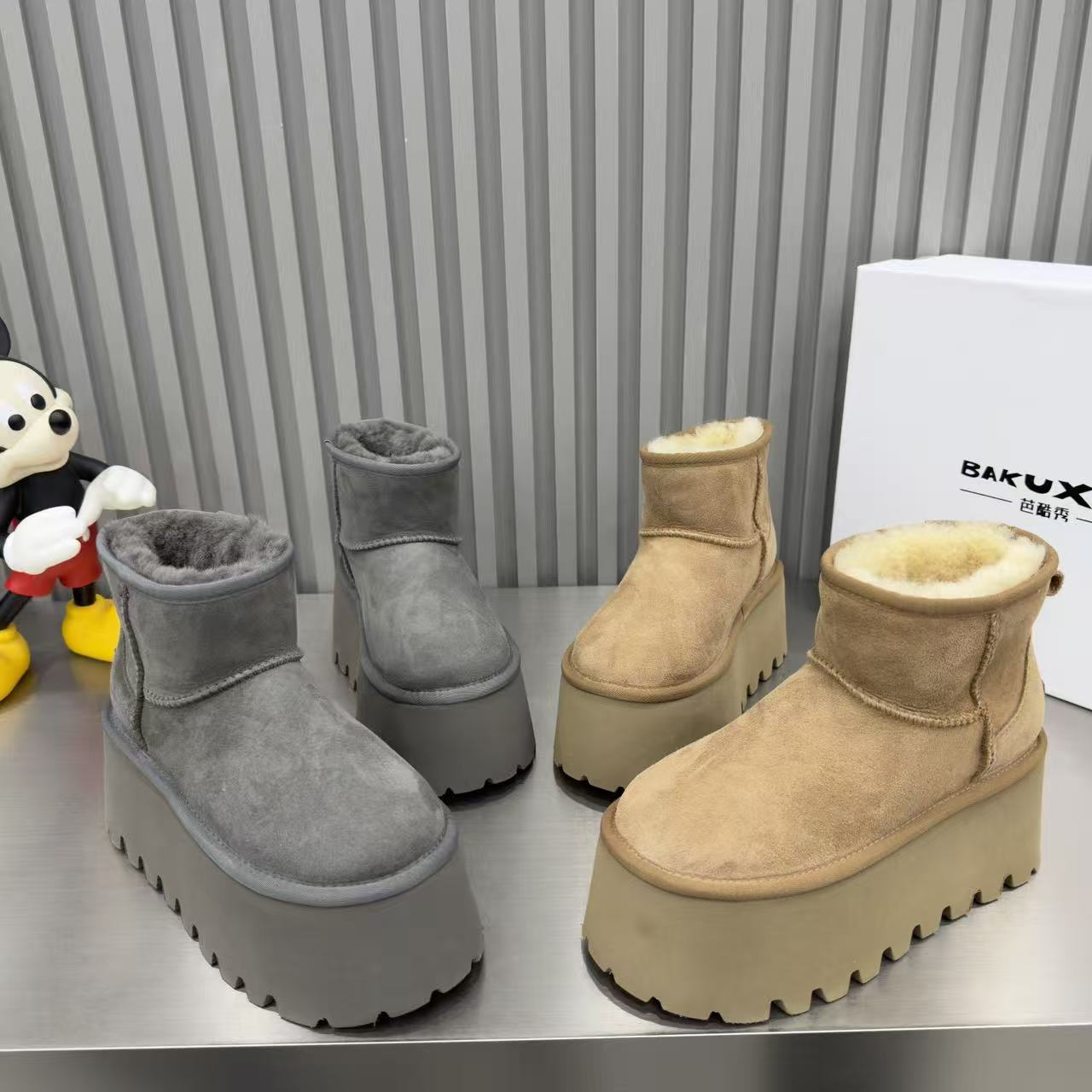 时尚厚底增高雪地靴女冬季加绒羊皮毛一体短靴加厚保暖东北大棉鞋