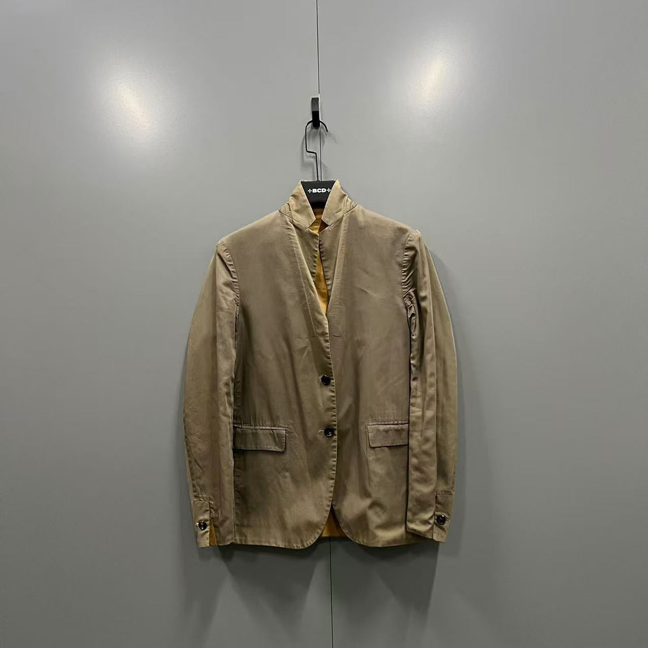 FENDI 芬迪 黄色西服 48码/95新/公价7500/无配件 bc005858