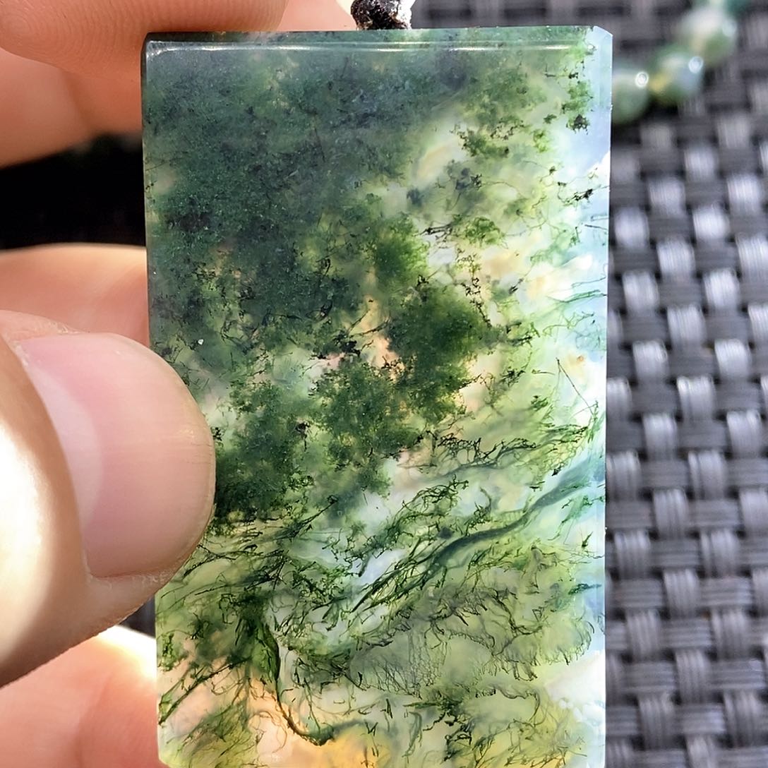 玛瑙/玉髓颈饰未镶嵌与**行