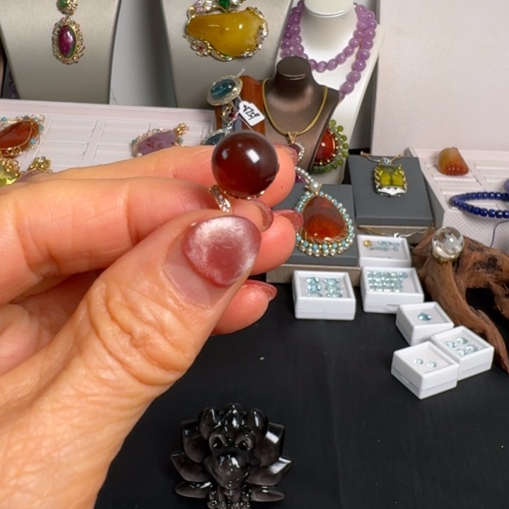 【闪购商品】琥珀戒指合金倚**雨46uuiiiiii j j