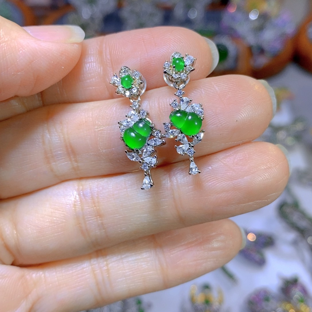 翡翠颈饰银S925镶嵌天然翡翠