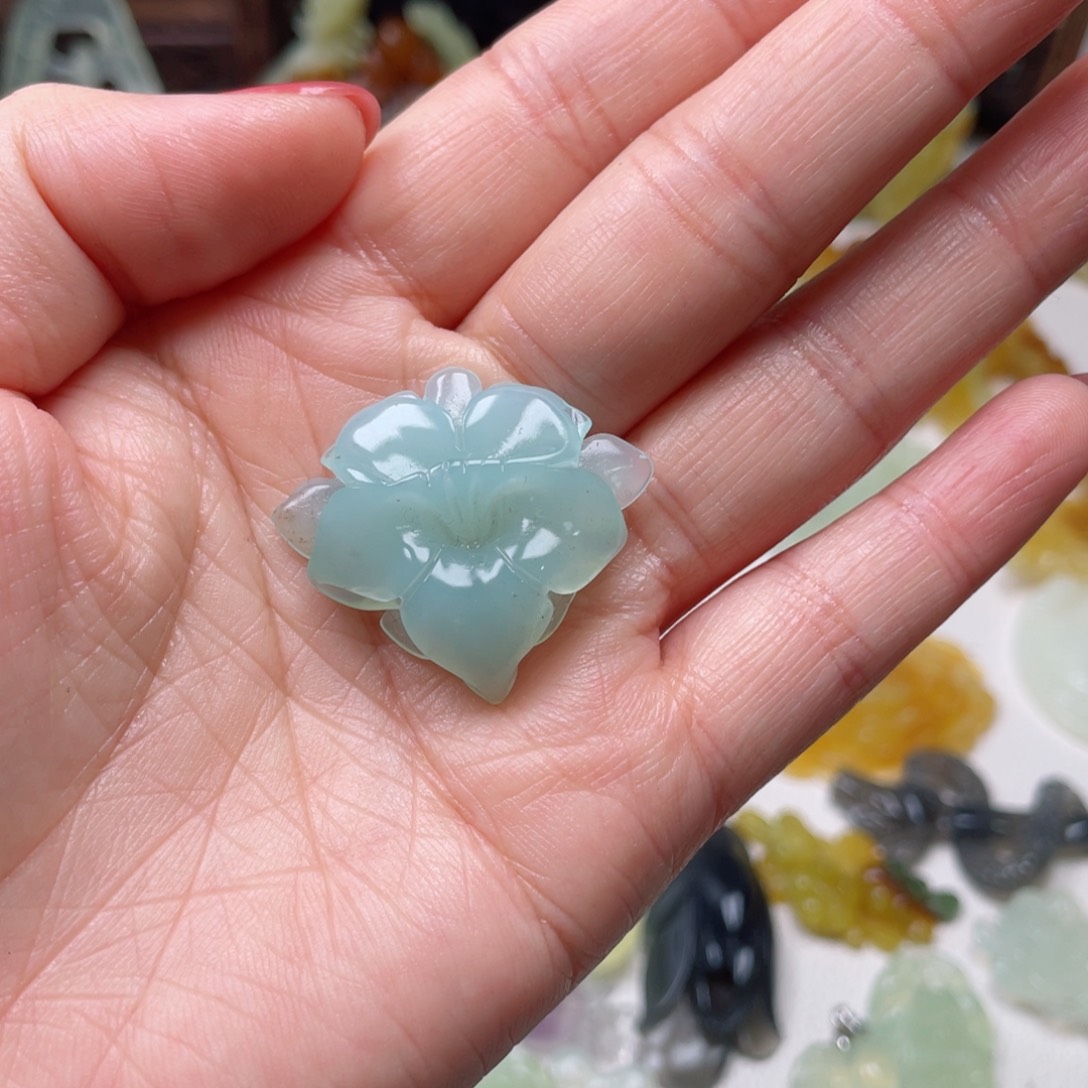 蛇纹石玉颈饰未镶嵌E