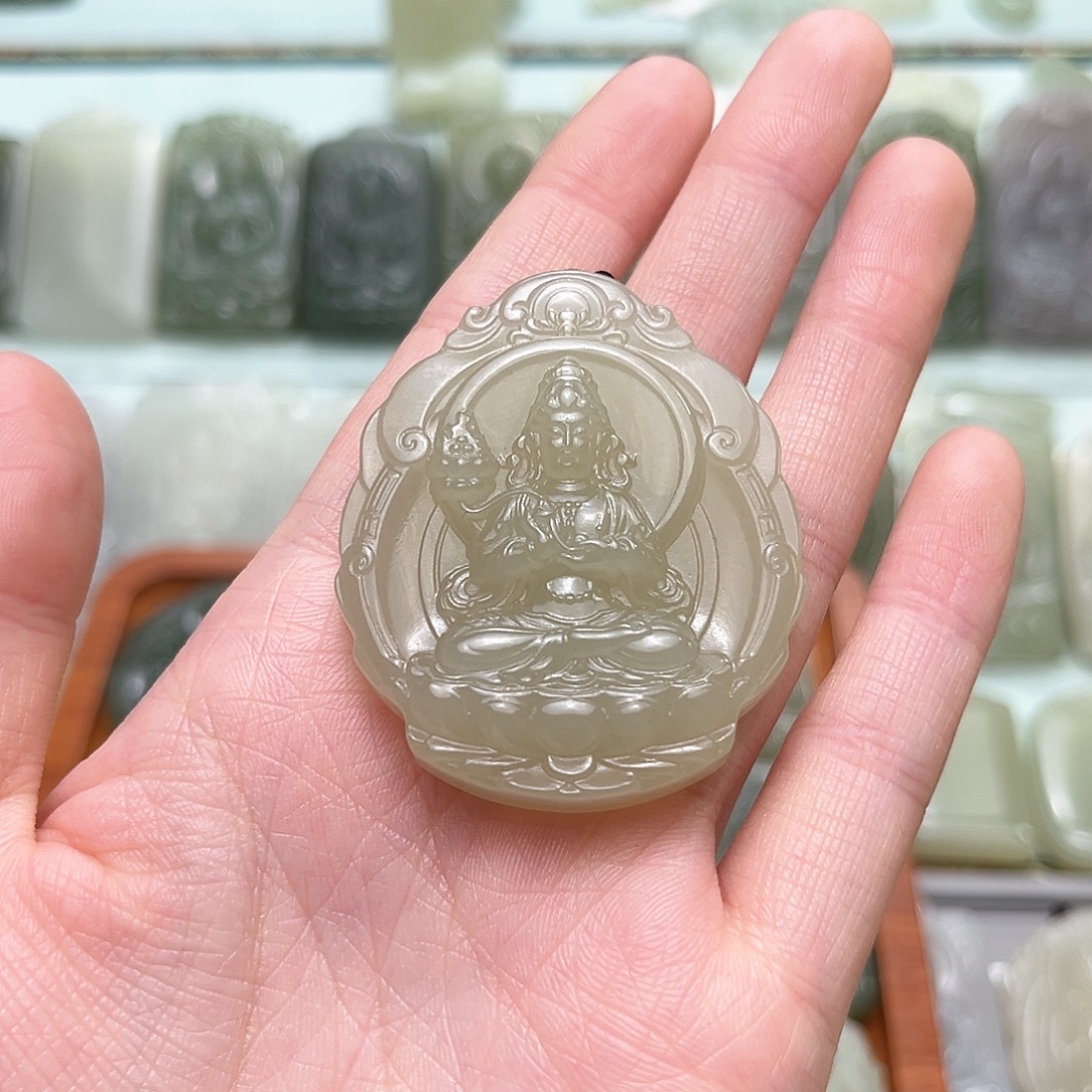 星***怪和田玉未镶嵌颈饰