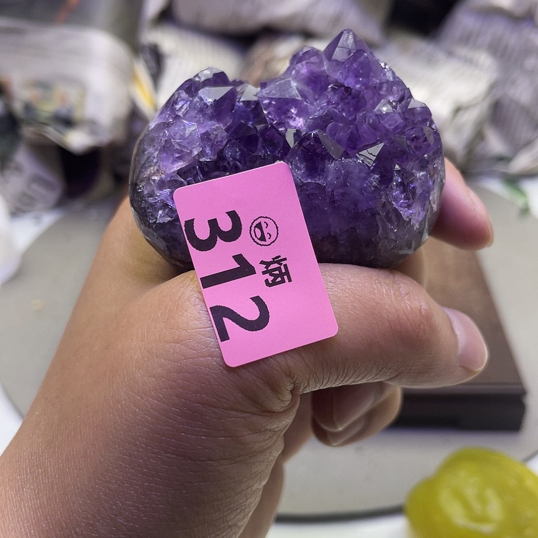 未镶嵌水晶大型摆件（非配饰）