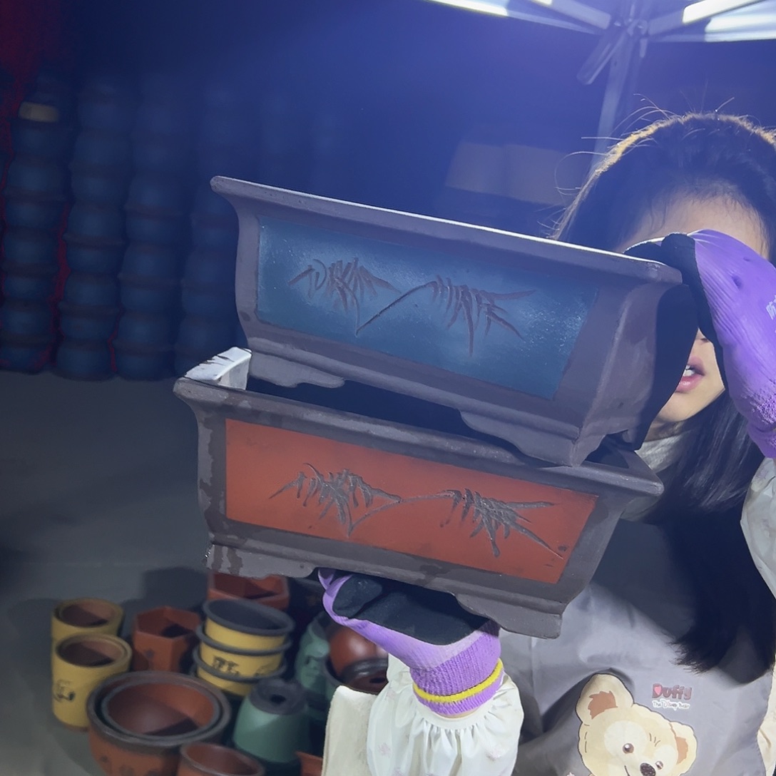 31红马槽+32蓝马槽花盆花盆