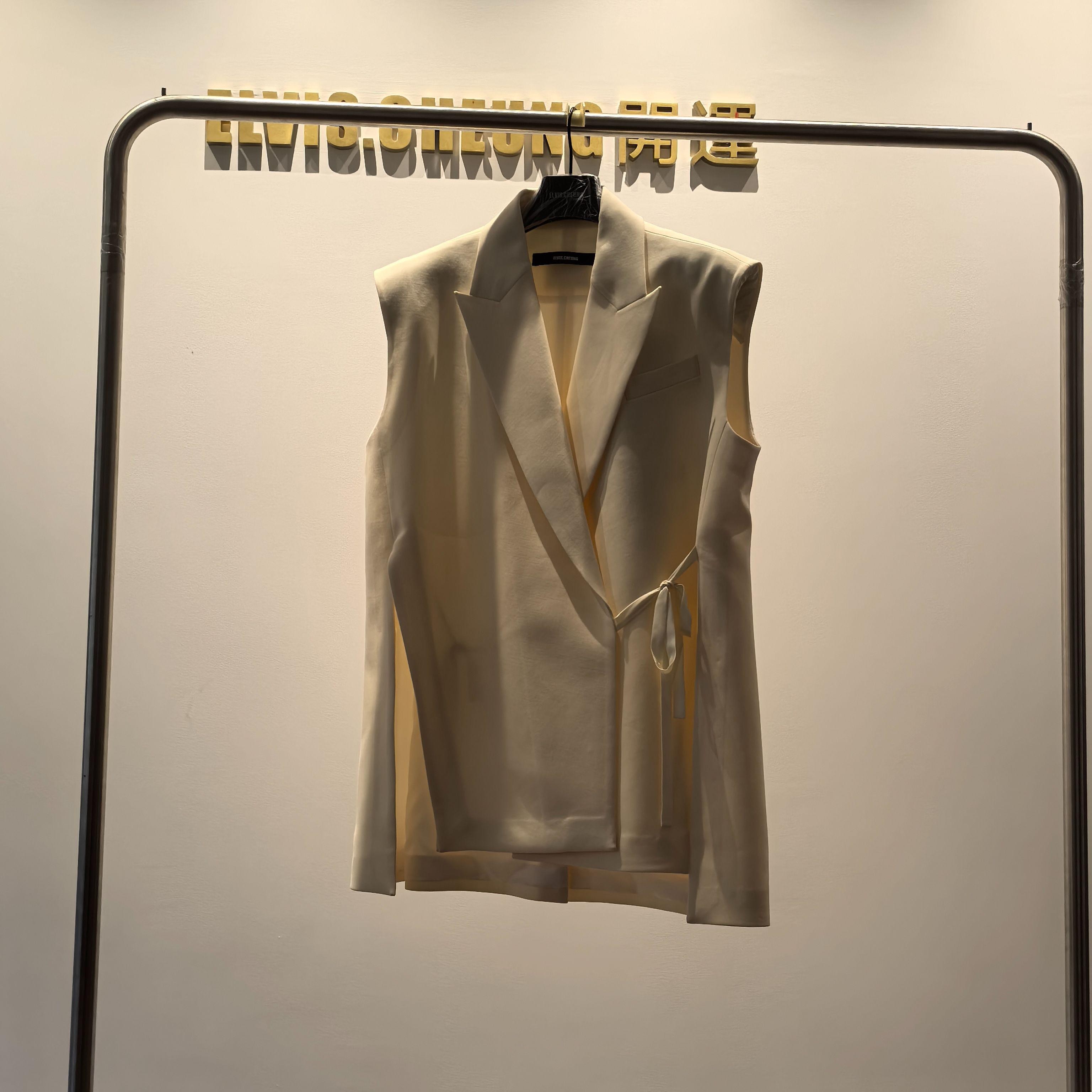 孤品折扣/中式精纺枪驳领系带廓形马甲 G344