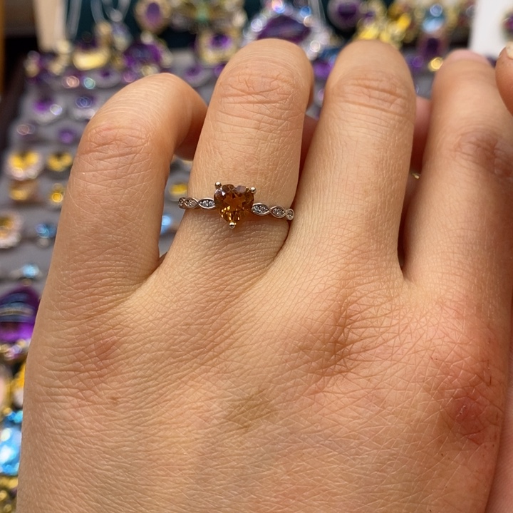 水晶戒指银S925镶嵌天然水晶戒指