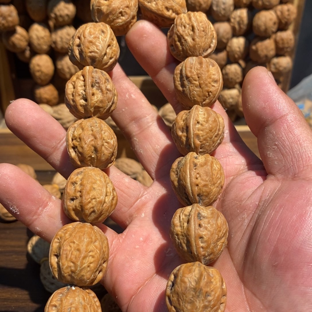 文玩核桃手串秋子