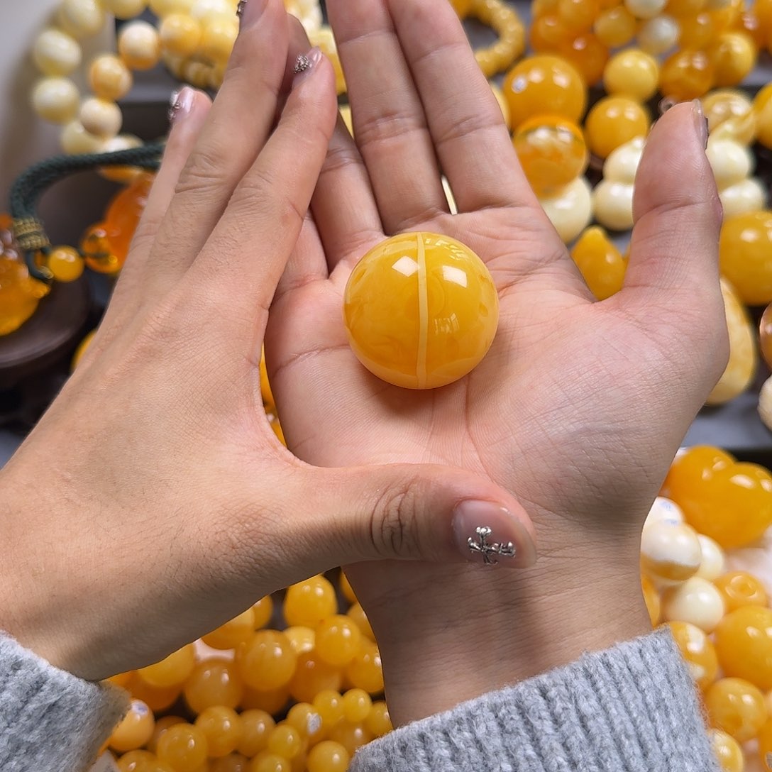 琥珀珠宝奇石未镶嵌37mm