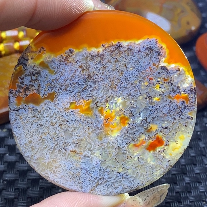 玛瑙/玉髓颈饰未镶嵌