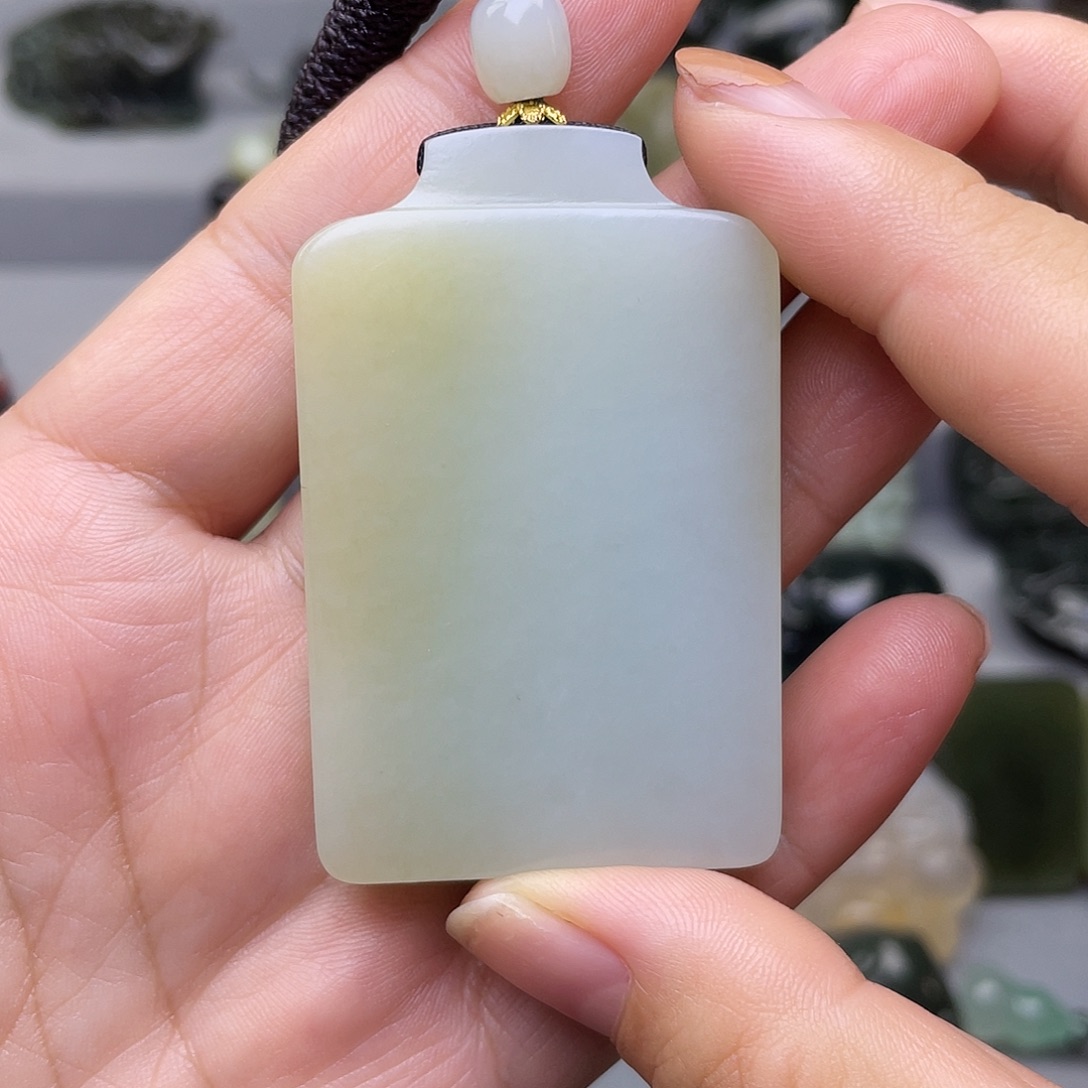 明***刀和田玉未镶嵌挂件