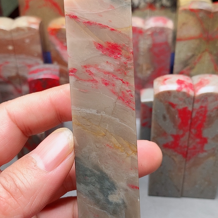 昌化石昌化鸡血石