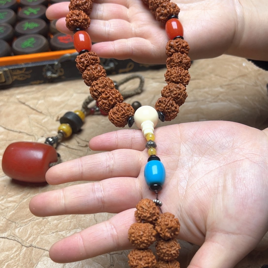 大叶紫檀（黑酸枝木类）