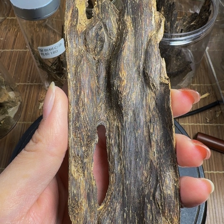 沉香沉香枕打泡油18克