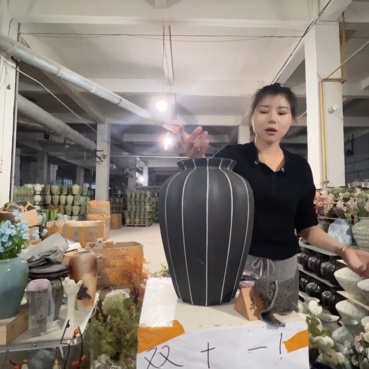 景德镇陶瓷花瓶厂家