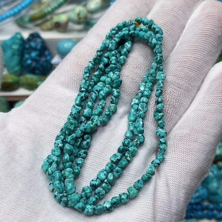 微***欣绿松石未镶嵌珠宝奇石