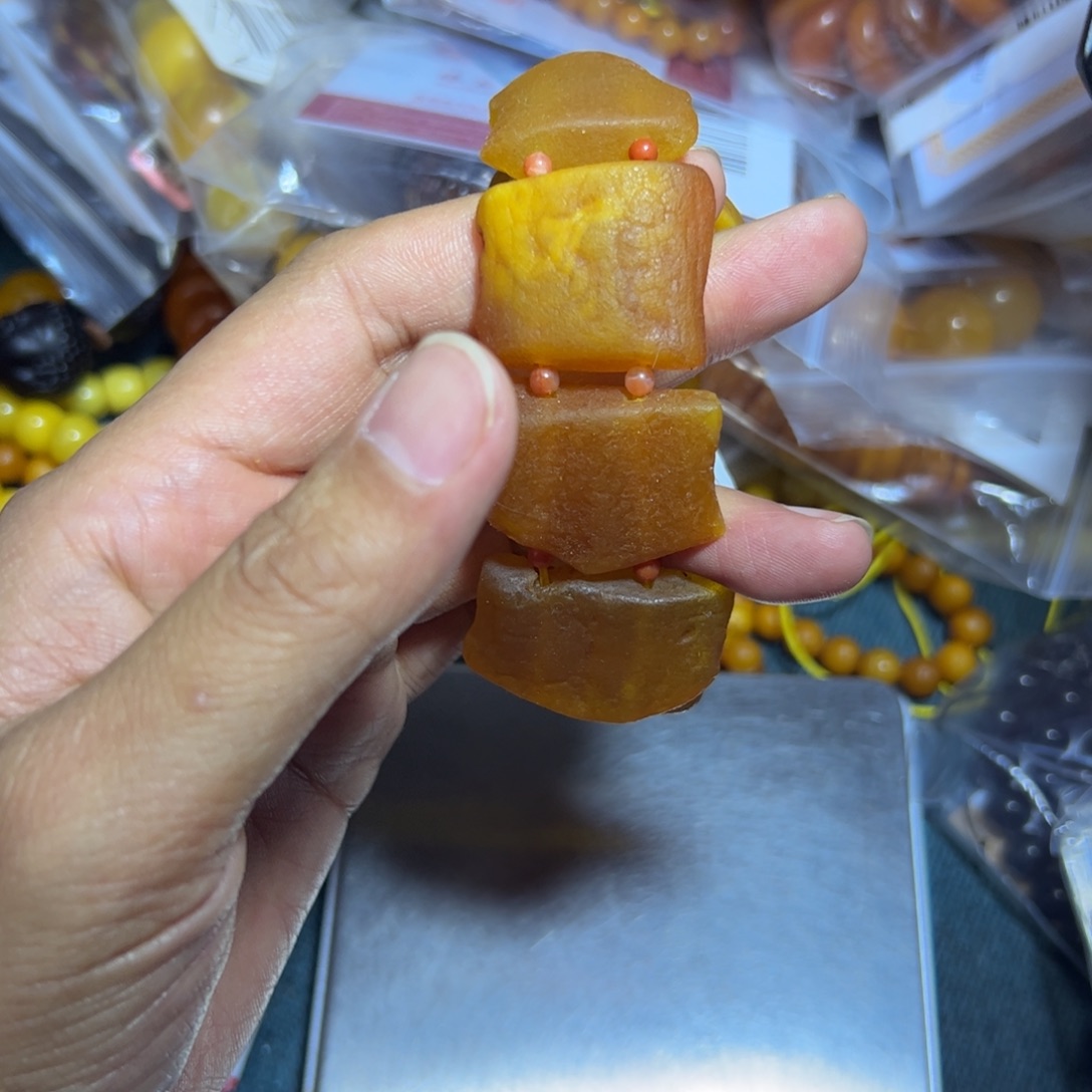 琥珀珠宝奇石未镶嵌302