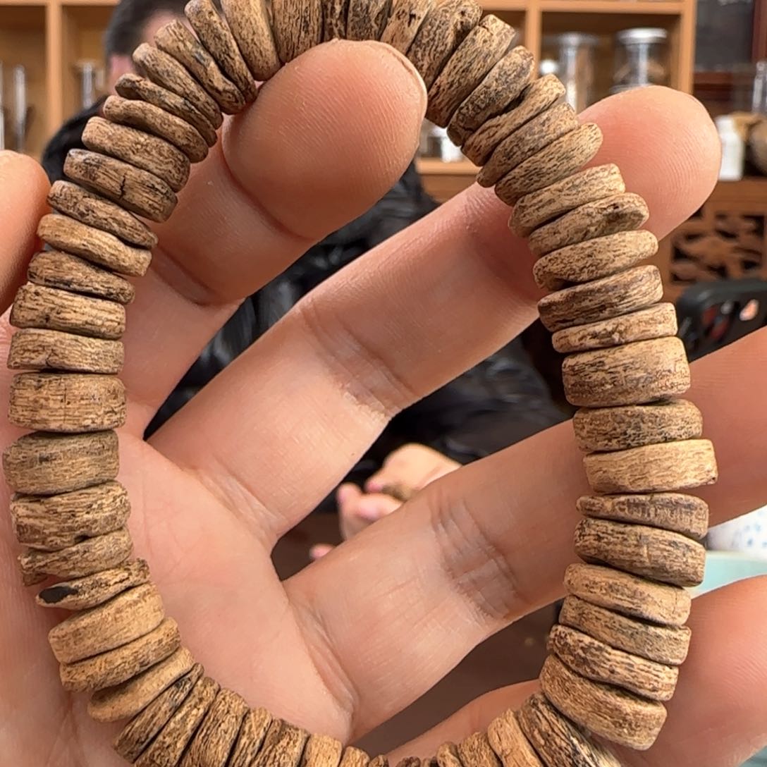 沉香手串斯里兰卡土沉皮油料13克
