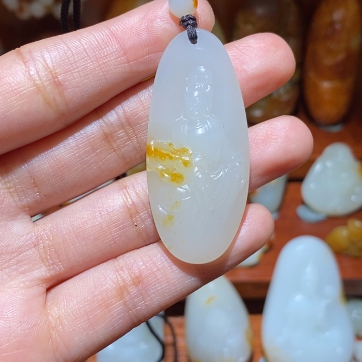 和田玉未镶嵌颈饰