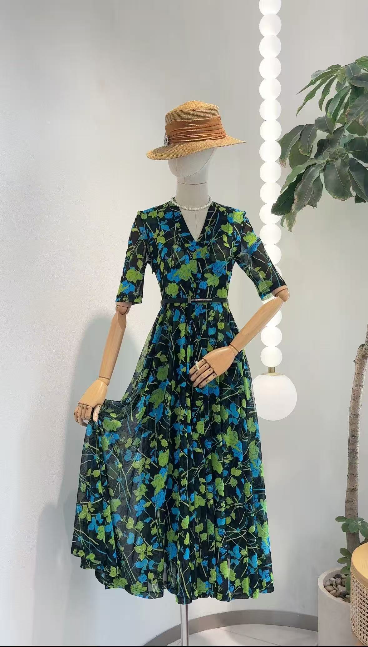 意大利超柔纱V领复古优雅长裙