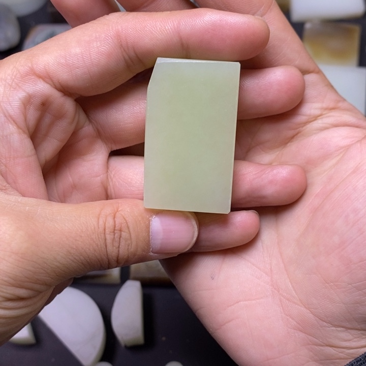 迩***㈠定制和田玉未镶嵌挂件